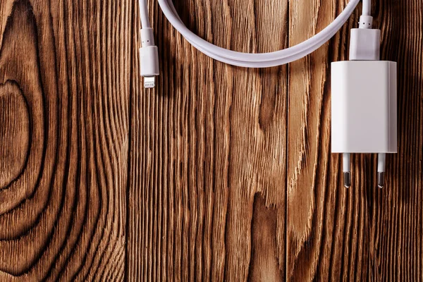 Kablo telefon şarj cihazı