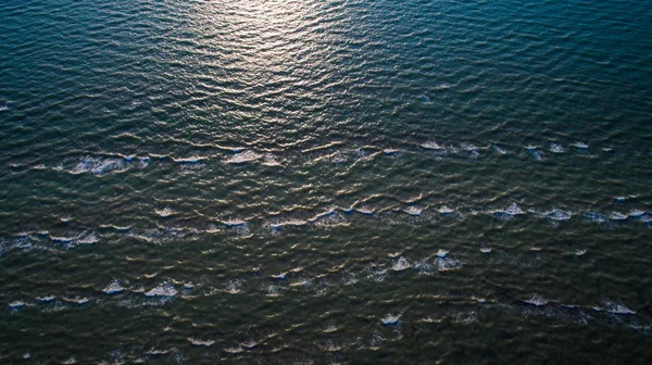 Vackra solen stiga på stranden. — Stockfoto