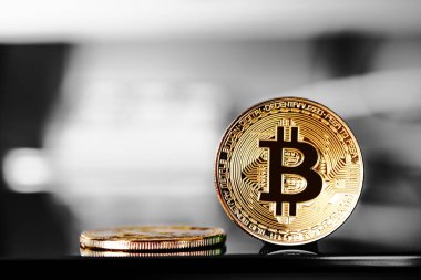  bitcoins. iş geçmişi