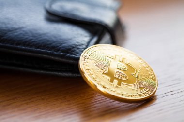 para faturaları zemin üzerine altın bitcoin