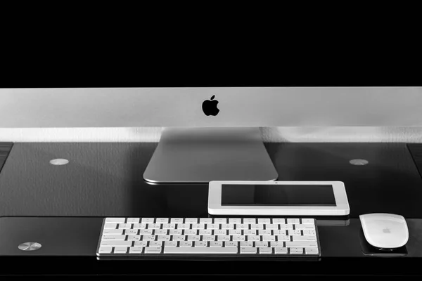 Ukraine Rivne February 2018 Apple Computer Imac Retina Display Keyboard — Stock Photo, Image