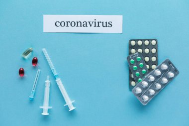 Coronavirus 2019 n-Cov konsepti. Coronavirüs için ilaçlar ve...