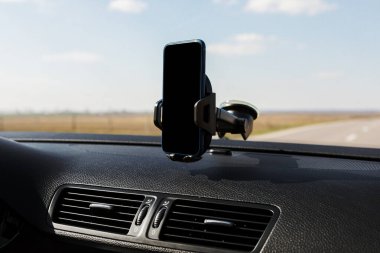 Araba akıllı telefon tutucuyu kapat