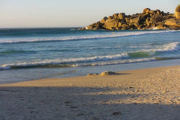 Sudafrica Città Del Capo Spiaggia Sabbiosa Della Baia Lundadno Sotto — Foto Stock