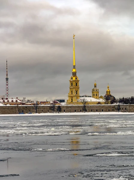 Klassische Sicht Auf Petersburg Eis Auf Der Neva — Stockfoto