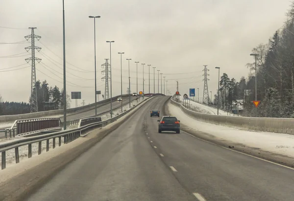 Traffico Autostradale Finlandia Una Giornata Invernale Nuvolosa — Foto Stock