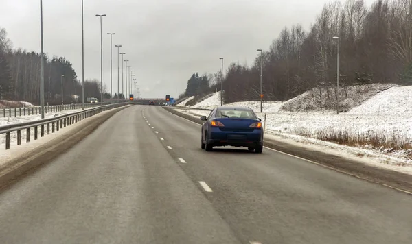Traffico Autostradale Finlandia Una Giornata Invernale Nuvolosa — Foto Stock
