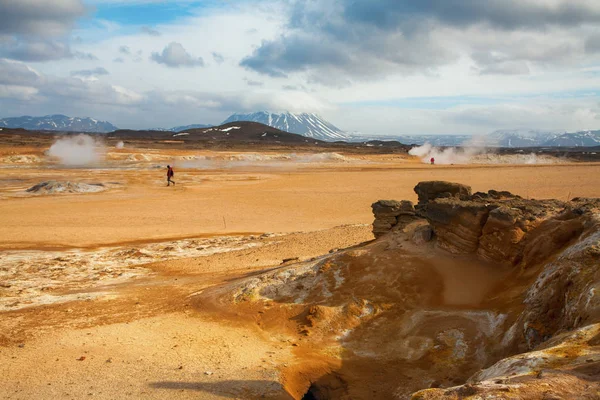Geyser Steam en Myvatn en Isla Norte Fotos de stock