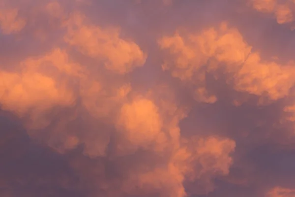 Background of dramatic evening sky and clouds — Stock Photo, Image