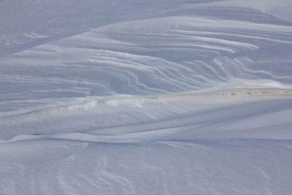 Struttura di neve con onde e barkhans. Il mare congelato — Foto Stock