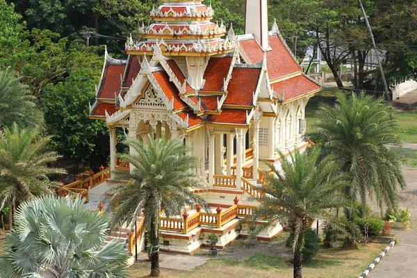 THAILAND, PHUKET - 07 MARCH 2017: Wat Chalong or Wat Chaiyathararam Buddhist  temple complex. Chalong, Phuket, Thailand — Stock Photo, Image