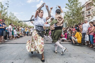 cercavila performans vilafranca del penedes festa büyük içinde 