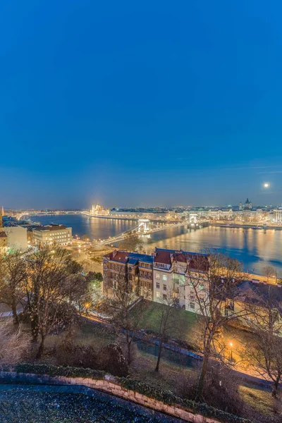 Rio Danúbio em Budapeste na Hungria — Fotografia de Stock