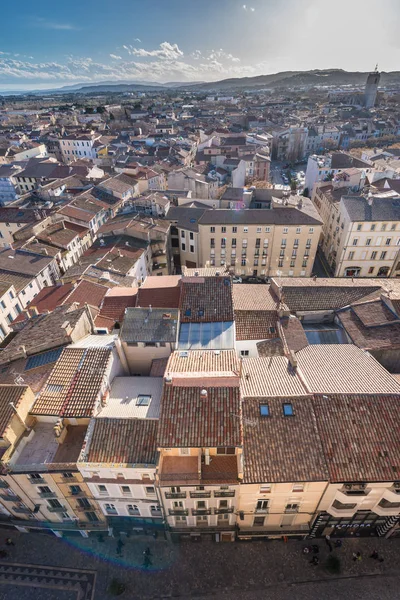 Střechy města Narbonne, Francie — Stock fotografie