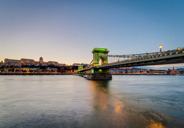 匈牙利布达佩斯Szechenyi链大桥. — 图库照片