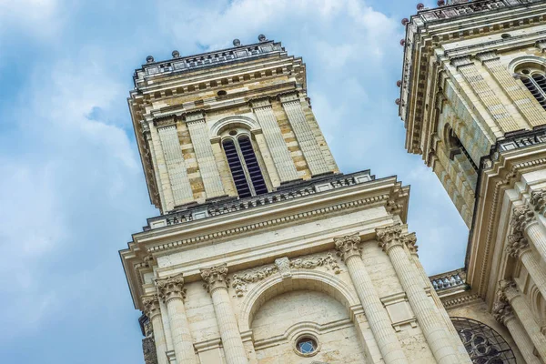 Sainte Marie kostel v Gers, Jižní Francie. — Stock fotografie