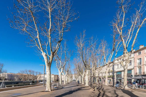 Cours de la Republique street i Narbonne, Frankrike — Stockfoto