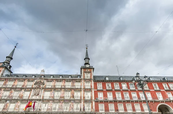 Der platz des bürgermeisters in madrid, spanien. — Stockfoto