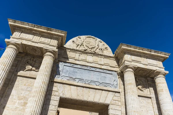 Deur Aan Het Einde Van Romeinse Brug Gebouwd Het Begin — Stockfoto