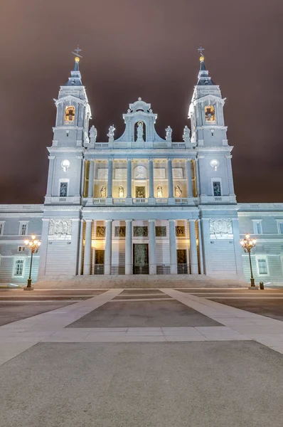 Santa Maria Real Almudena Katolicka Katedra Siedzibą Rzymskokatolickiej Archidiecezji Madryt — Zdjęcie stockowe