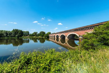 Kanal de Garonne 19. yüzyıldan tarihleri ve Toulouse Castets-tr-Dorthe Moissac, Castelsarrasin, Tarn-et-Garonne, Midi Pyrenees, Fransa içinde bağlar