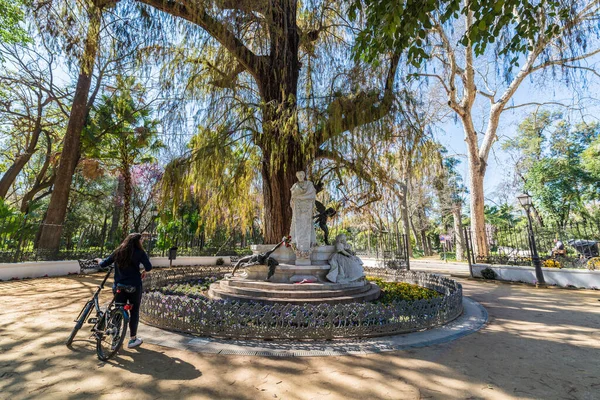 Seville Březen 2017 Besídka Becquer Nachází Parku Maria Luisa Seville — Stock fotografie