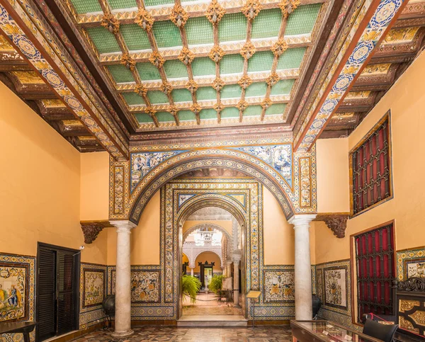 セビリア 7月27 2017 セビリア スペインのレブリヤ郡の宮殿は それが ヨーロッパで最高の舗装された家の宮殿 と考えられている理由であるローマのモザイクのコレクションを持っています — ストック写真