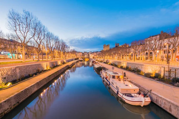 Narbonne France February 2016 Canal Robine Passing City Narbonne Languedoc — Stock Photo, Image