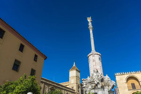 Statue Des Heiligen Rafael Triumph Cordoba Andalusien Spanien — Stockfoto