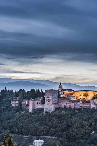 Alhambra Palace Och Fästning Komplexa Ursprungligen Konstruerades Som Liten Fästning — Stockfoto
