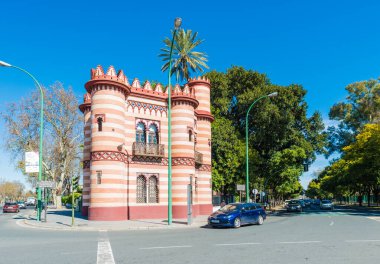 Sevilla, Es - 8 Mart 2017: Costurero de la Reina, İspanya'nın Endülüs kentinde, Palacio de San Telmo'nun bahçelerinin kenarında yer alan küçük bir binadır..