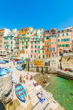 Riomaggiore, bu - 26 Haziran 2016: Cinque Terre Ligurya Bölgesi, Kuzey İtalya içinde.