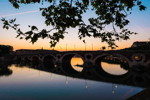 Garona Que Pasa Por Toulouse Haute Garonne Midi Pyrenees Río —  Fotos de Stock