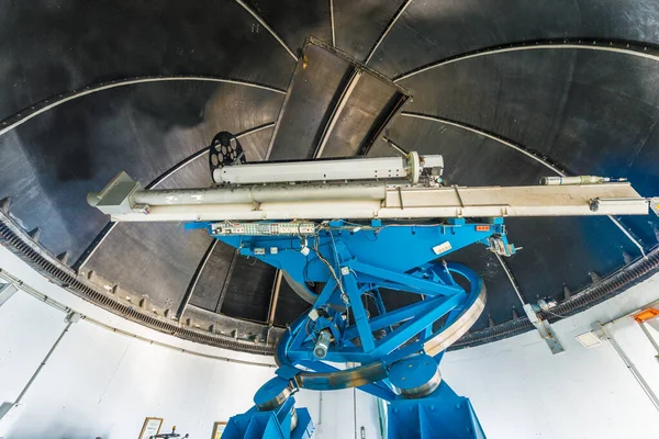Telescope Pic Midi Bigorre Hautes Pyrenees France — Stock Photo, Image