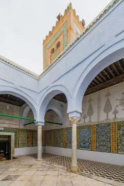 Kayravan, Tn - 16 Şubat 2017: Barbier Türbesi aslında Abu kuraklık Kayravan, Tunus için mezar evler bir Zaviye yanlışlıkla anılan Türbesi.