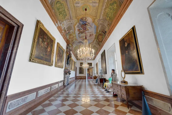 Salzburg Oostenrijk Juli 2014 Salzburg Residenz Paleis Ligt Domplatz Residenzplatz — Stockfoto