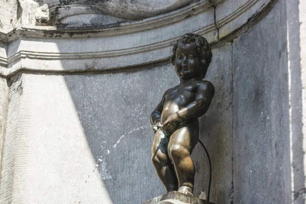 Manneken Pis Little Man Pee Petit Julien Una Pequeña Escultura —  Fotos de Stock