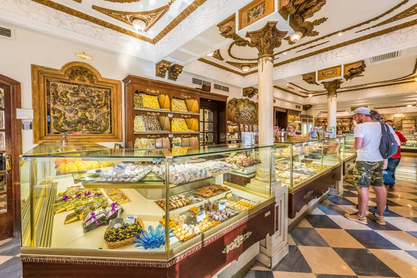 Seville July 2017 Campana Confectionery Calle Sierpes Traditional Busy Shopping — Stock Photo, Image