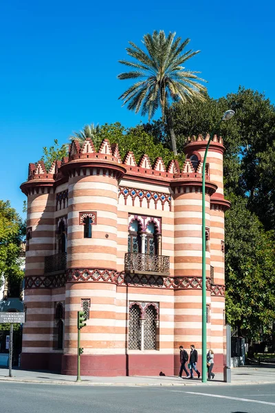 Seville Março 2017 Costurero Reina Pequeno Edifício Localizado Beira Dos — Fotografia de Stock