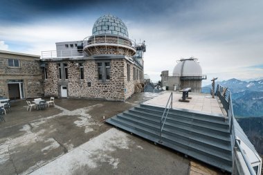 Pic du Midi de Bigorre, Hautes Pyrenees, Fransa 'da 1 metre teleskop