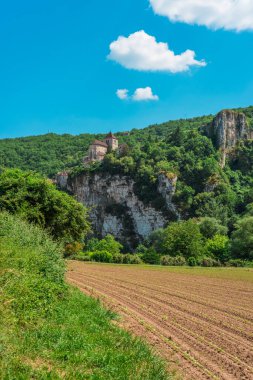 Saint-Cirq-Lapopie, çok, Güney-Batı Fransa Les Plus Beaux köyleri de France (Fransa'nın en güzel köy) Derneği üyesi.