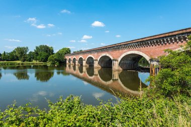 Kanal de Garonne 19. yüzyıldan tarihleri ve Toulouse Castets-tr-Dorthe Moissac, Castelsarrasin, Tarn-et-Garonne, Midi Pyrenees, Fransa içinde bağlar