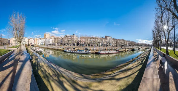 Narbonne France February 2016 Canal Robine Passing City Narbonne Languedoc — Stock Photo, Image