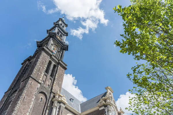 Westerkerk Nyugati Templom Mellett Jordaan Negyed Bank Prinsengracht Csatorna Amszterdamban — Stock Fotó