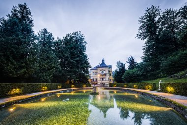 Hellbrunn Sarayı, Morzg, Salzburg, Avusturya şehrin Güney bölgesi yakınındaki Saray büyüklükte bir erken Barok villa.