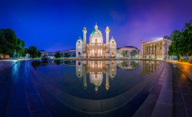 Rektoratskirche St. Karl Borromaus, Avusturya 'nın başkenti Viyana' da yer alan Karlsplatz 'ın güney tarafında yer alan bir barok kilisesi..