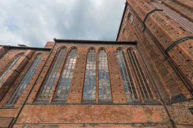 Wismar'daki Aziz George Kilisesi (Georgenkirche), Nordwestmecklenburg bölgesi, Mecklenburg-Vorpommern eyaleti, Kuzey Almanya.