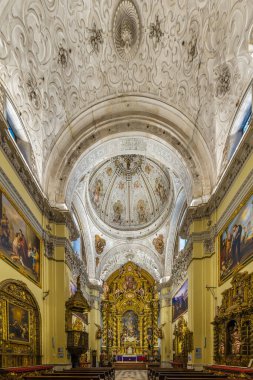 SEVILLE, ES - 7 Mart 2017: Santa Caridad kilisesi ve hastanesi Sevilla, Endülüs, İspanya 'da Sevilya Barok' a ait bir 17. yüzyıl binasıdır..