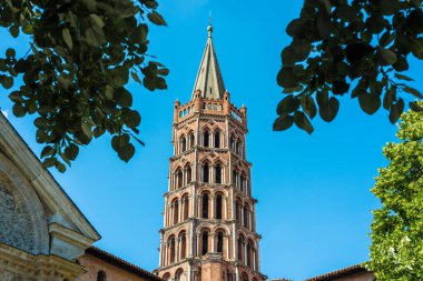 St. Sernin Bazilikası, 1080 ile 1120 yılları arasında Toulouse, Haute-Garonne, Midi Pyrenees, güney Fransa 'da Roma tarzında inşa edilmiştir..