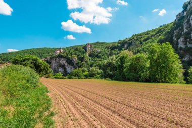 Saint-Cirq-Lapopie, çok, Güney-Batı Fransa Les Plus Beaux köyleri de France (Fransa'nın en güzel köy) Derneği üyesi.
